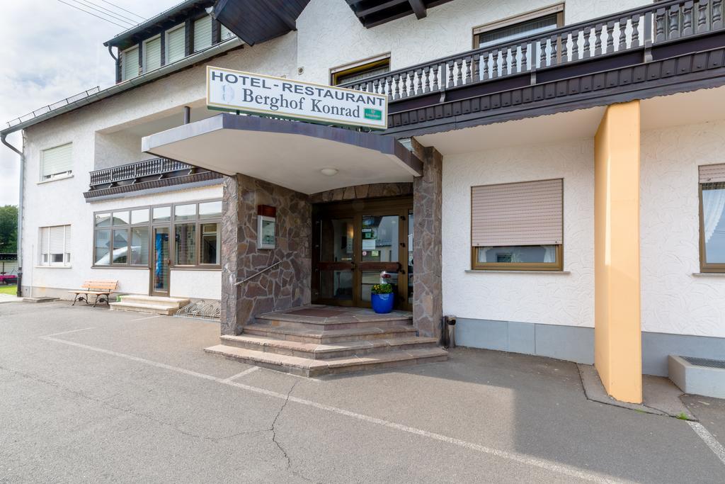 Hotel Restaurant Berghof Sohren Екстериор снимка